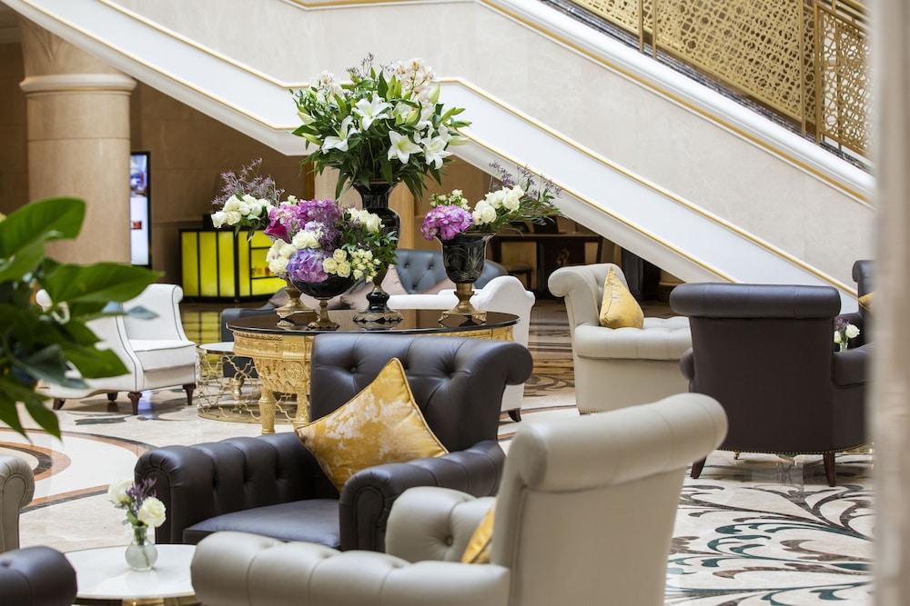 Ezdan Palace Hotel Доха Екстериор снимка Lobby