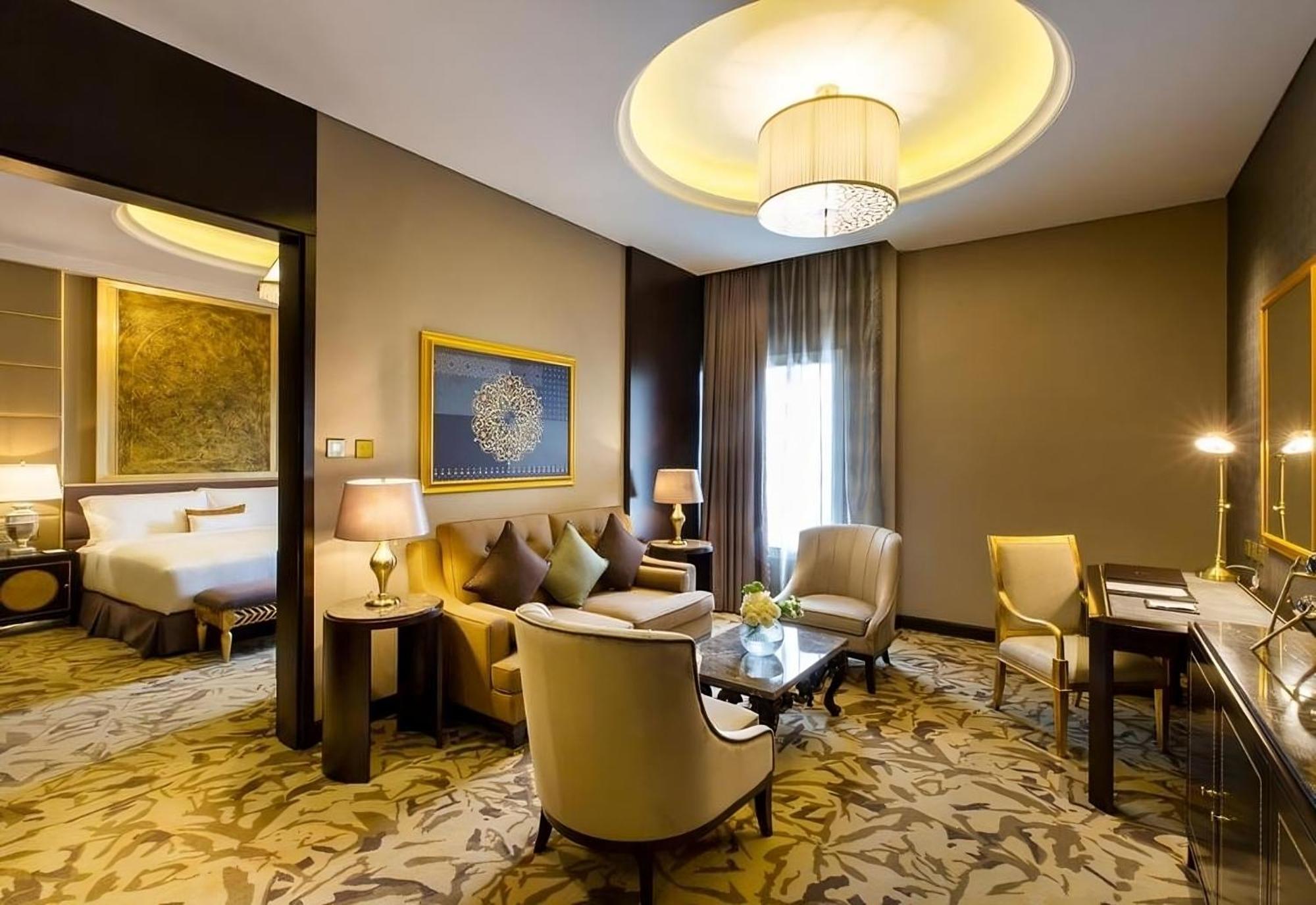Ezdan Palace Hotel Доха Екстериор снимка