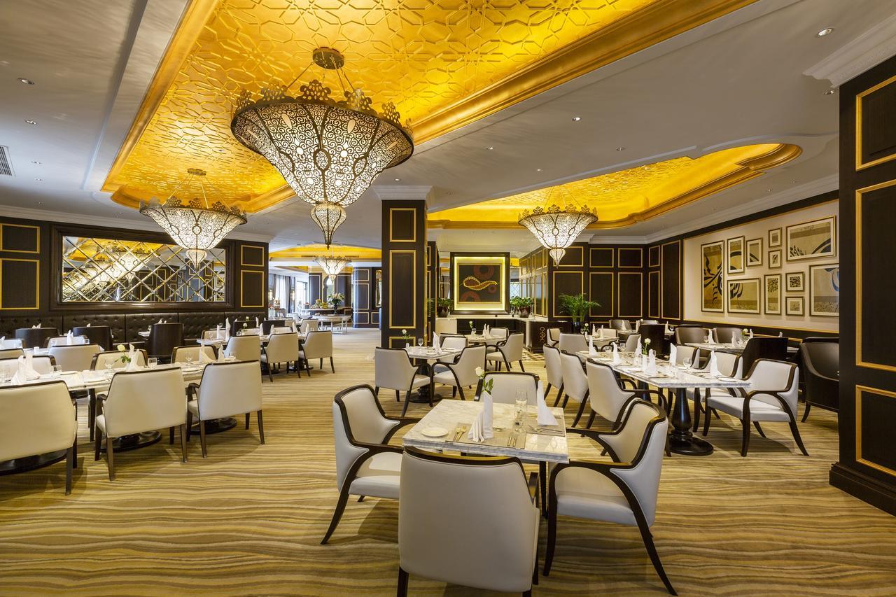 Ezdan Palace Hotel Доха Екстериор снимка The restaurant